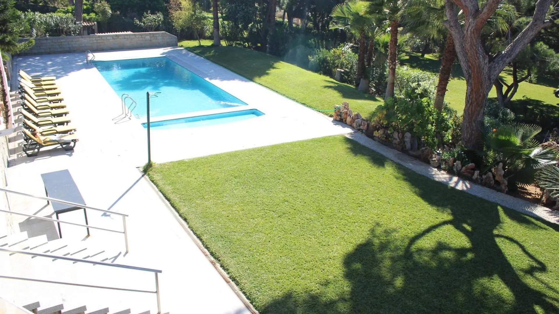 Villa Com Piscinas - Quintinha Do Lago Quarteira